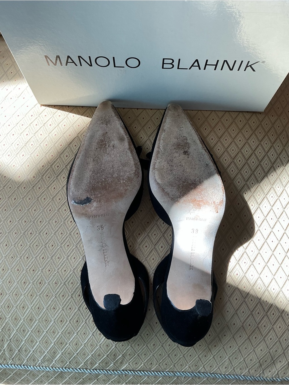 Manolo Blahnik Black Suede Pointed Knot Slingback Pumps - Picture 5 of 10